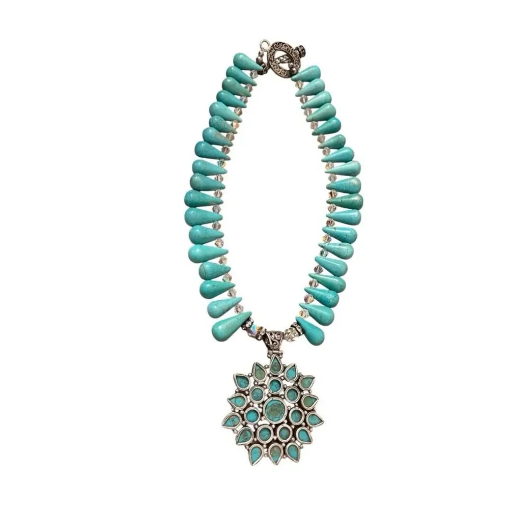 Southwestern Silver Tone Faux Turquoise Medallion Pendant Beaded Necklace